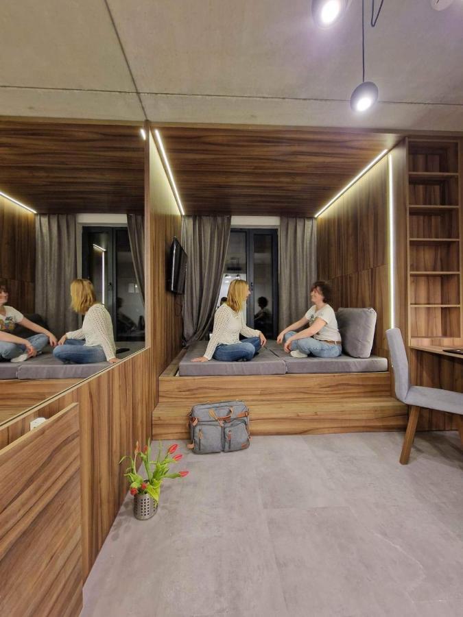 Legnicka Business Apartments วรอตซวาฟ ภายนอก รูปภาพ