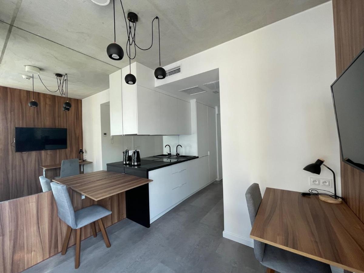 Legnicka Business Apartments วรอตซวาฟ ภายนอก รูปภาพ