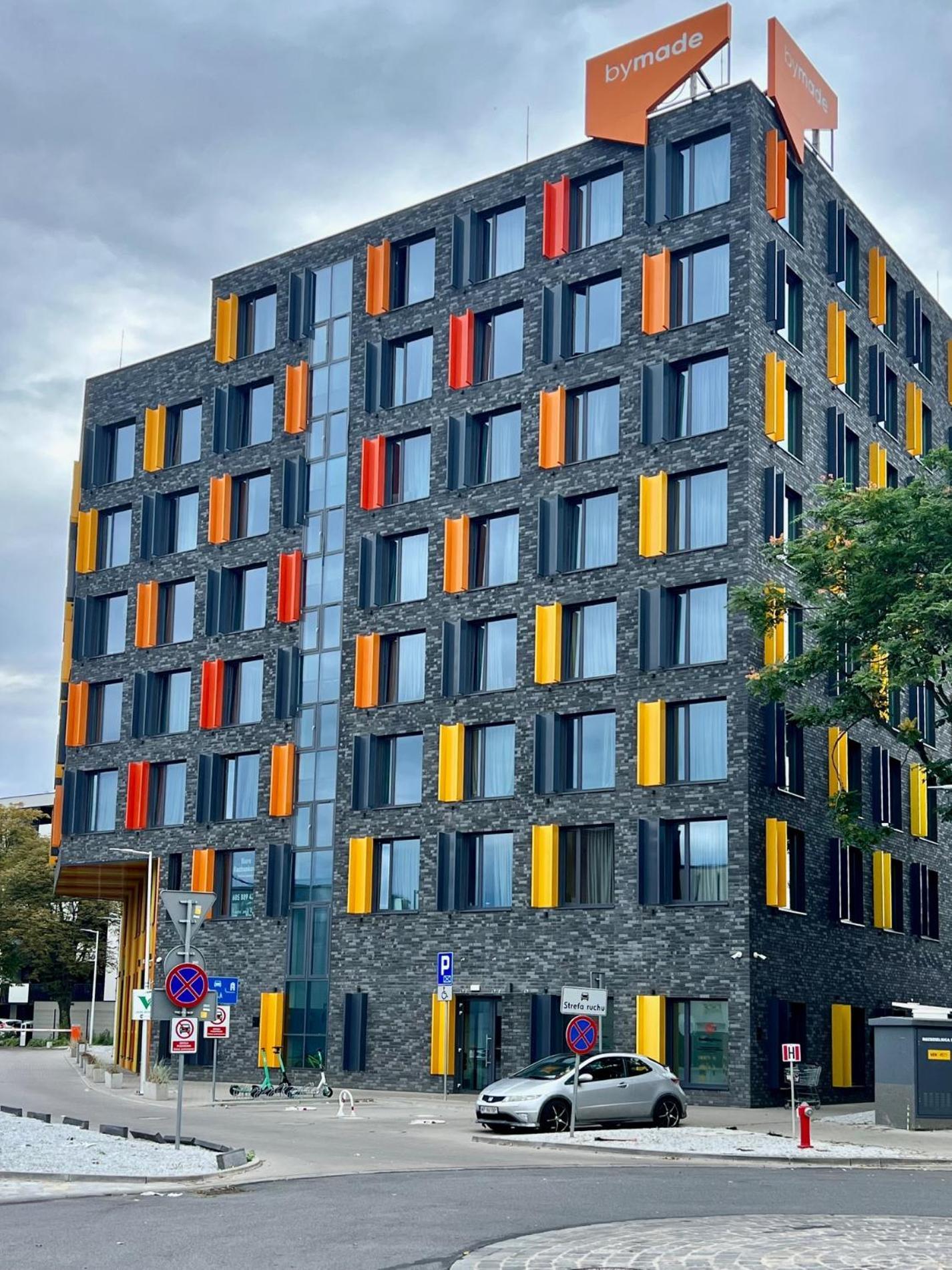 Legnicka Business Apartments วรอตซวาฟ ภายนอก รูปภาพ